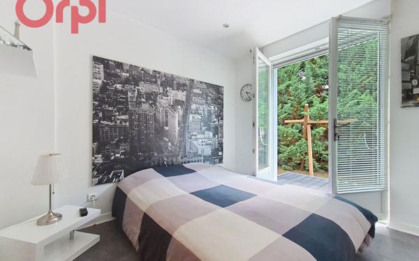 Maison à vendre    8 pièces •  Saint-Yorre