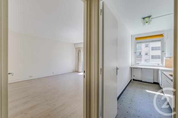 Appartement T1 à vendre  1 pièce - 39,15 m2 PARIS - 75015