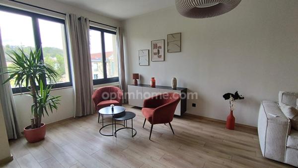 A vendre Appartement de 141 m²; Élégance et Lumière au Cœur de la Ville