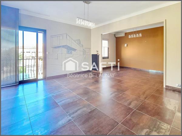 MAISON DE VILLAGE D'ENVIRON 331M², COUR ET GARAGE