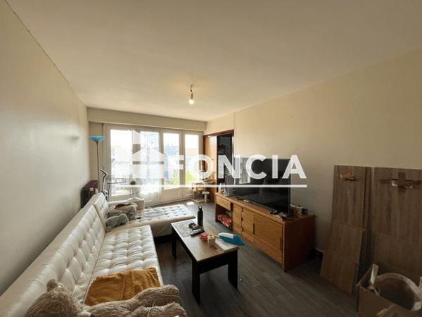 Location Appartement 2 pièces 46.8 m² - PLACE DE GAULLE Challans 85300