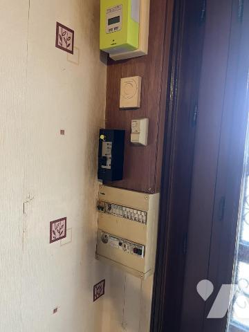 MAISON en bon état et en centre ville avec belle cour au sud