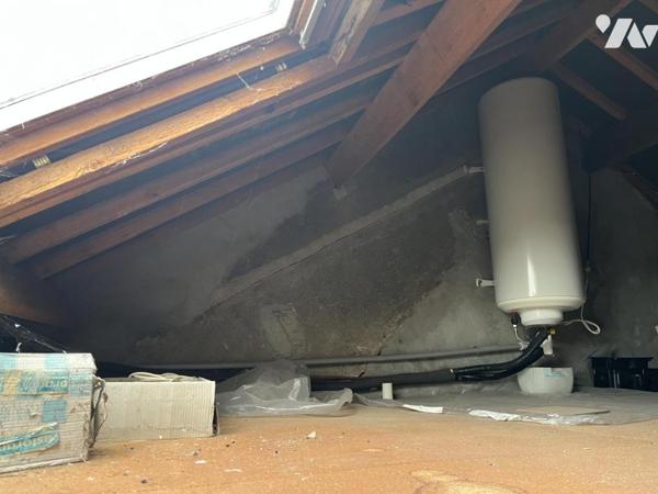 MAISON en bon état et en centre ville avec belle cour au sud