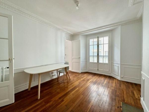Location 2 Pieces 37 75015 Paris 6066