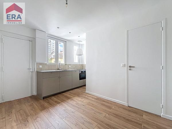 A VENDRE - IMMEUBLE 280m² + sous-sol 57m²