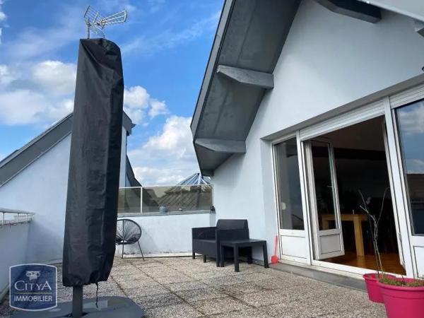 Appartement à louer 4 pièces 101.56m² Danjoutin (90400)