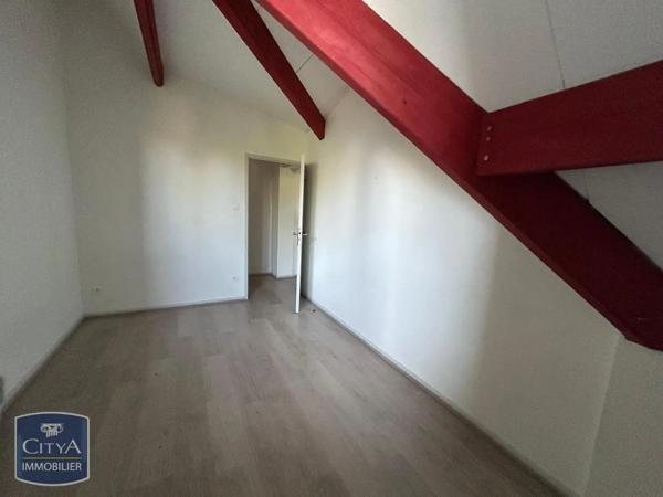 Appartement à louer 4 pièces 101.56m² Danjoutin (90400)