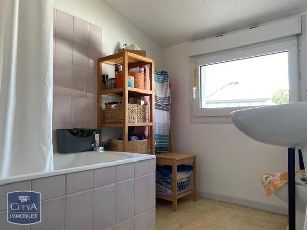 Appartement à louer 4 pièces 101.56m² Danjoutin (90400)