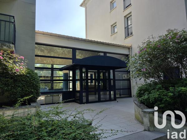 Appartement à vendre 2 pièces 44 m² Sainte-Geneviève-des-Bois