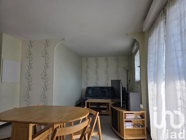 Appartement à vendre 2 pièces 44 m² Sainte-Geneviève-des-Bois