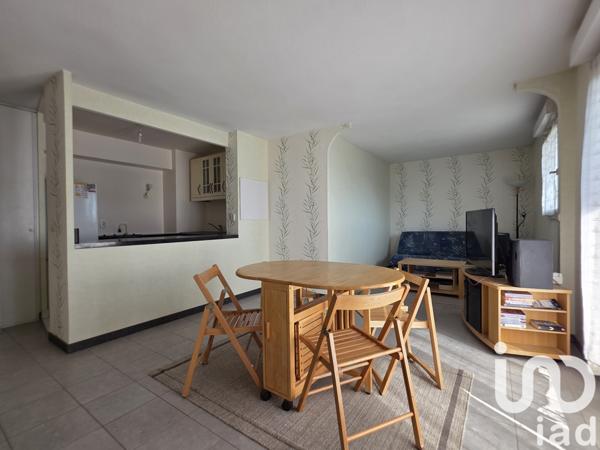 Appartement à vendre 2 pièces 44 m² Sainte-Geneviève-des-Bois