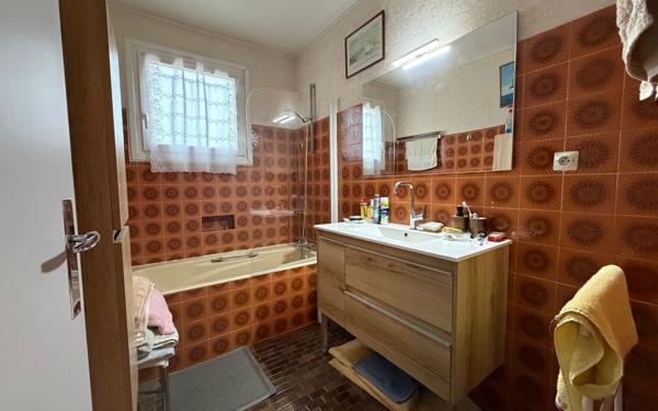 Maison à vendre    4 pièces •  Royan