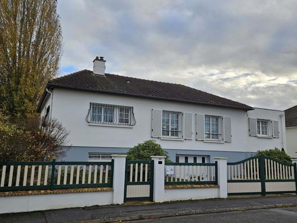 Maison à ALENÇON, 61000 - 6 pièces 158m²