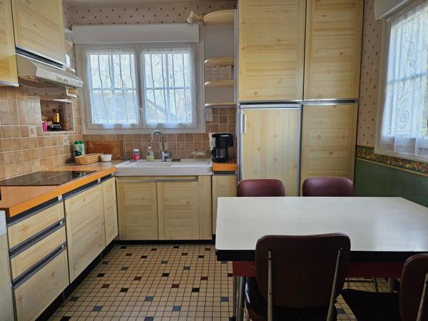 Maison à ALENÇON, 61000 - 6 pièces 158m²