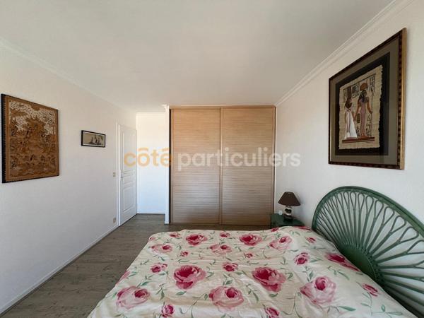 Vente
                Appartement84,62 m² - 3 Pièces -
                    ROYAN (17200)