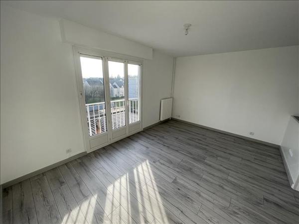 Appartement à louer 530 € CC Tours 1 pièce 28 m² DPE D