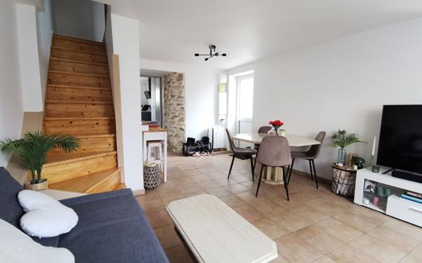 Maison à vendre    3 pièces • 63,19 m2 Mandres-les-Roses