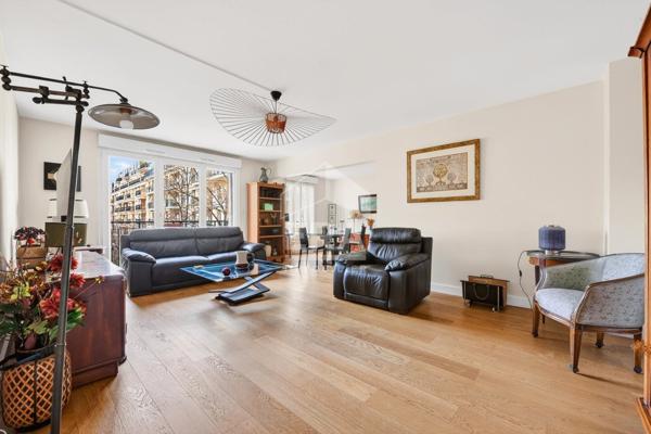 5 pièces 111.13 m² - VILLA HAUSSMANN-CALME-LUMINEUX-2 PARKINGS