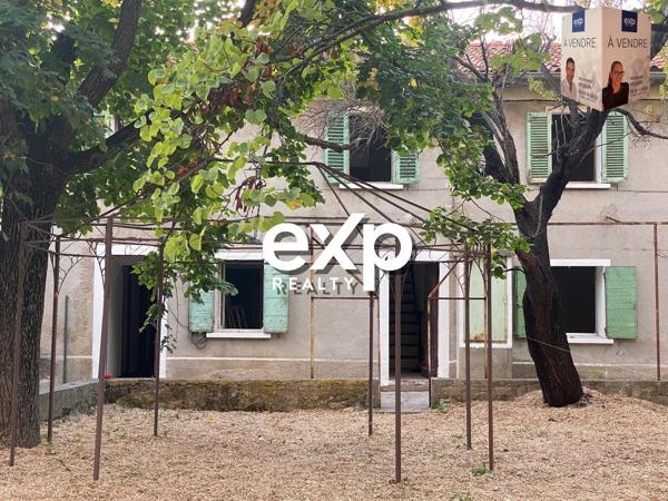 Maison T2/3 - 44 m²  - Jardin 77 M²  - 2 Places de Parking  / Les Moulins