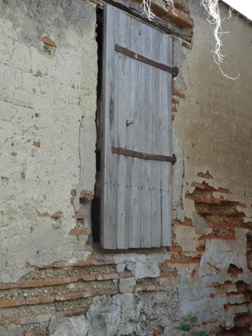 Damazan (47160) Maison et séchoir à rénover