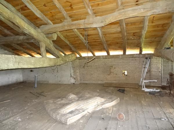 Damazan (47160) Maison et séchoir à rénover