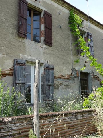 Damazan (47160) Maison et séchoir à rénover