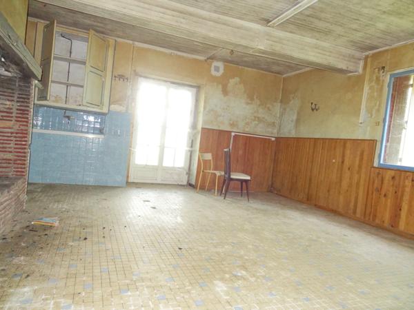 Damazan (47160) Maison et séchoir à rénover