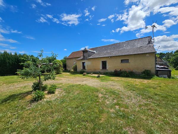 À vendre Charmante longère de caractère sur plus de 2 hectares SECTEUR FOUGERE