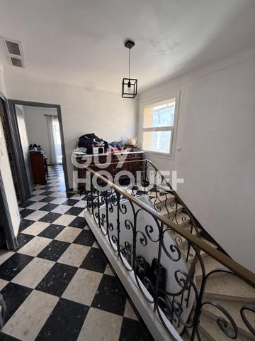 Maison de Village en 3 faces, F4  avec garage et terrasse. A vendre VILLELONGUE DE LA SALANQUE (66140)