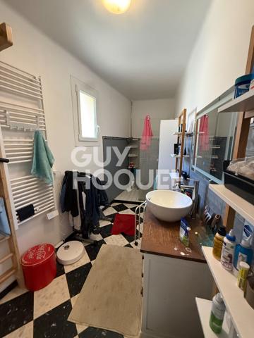 Maison de Village en 3 faces, F4  avec garage et terrasse. A vendre VILLELONGUE DE LA SALANQUE (66140)