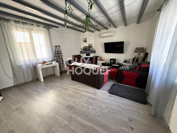 Maison de Village en 3 faces, F4  avec garage et terrasse. A vendre VILLELONGUE DE LA SALANQUE (66140)