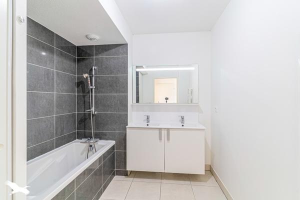 Appartement 296 520 € Villenave-d'Ornon 4 p 86 m² DPE C