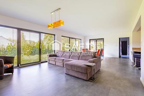 Maison 2018 : plain pied, 117m², 10 ares, Miserey