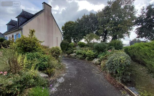 Maison individuelle à vendre à Carhaix-Plouguer dans le Finistère (29270), ref : 29066-1087498