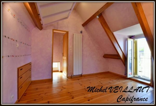 Maison à vendre 11 pièces MOULINS (03), 5 chambres, garage, 3 salles d'eau, terrain 237 m²