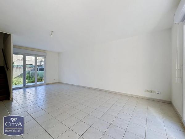 Maison à vendre 4 pièces 81.9m² Nîmes (30900)
