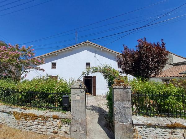 Maison à vendre à Aubigné (79110) - Deux-Sèvres