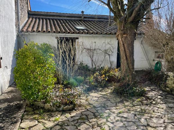 Maison à vendre à Aubigné (79110) - Deux-Sèvres
