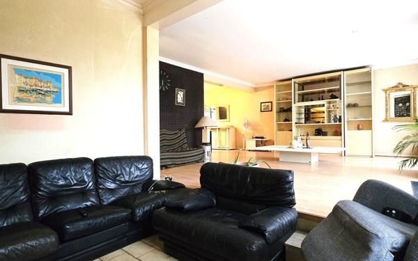 Maison à vendre    6 pièces •  Villecresnes