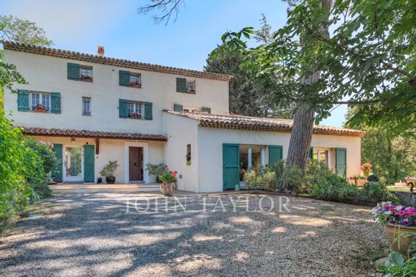 Villa familiale de style provençal – Grasse Saint-Jacques