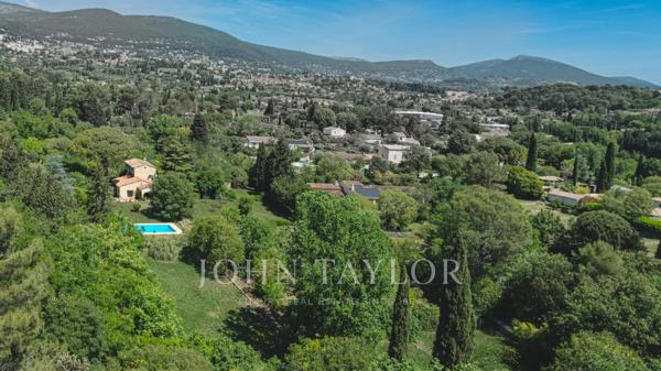Villa familiale de style provençal – Grasse Saint-Jacques