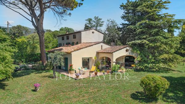 Villa familiale de style provençal – Grasse Saint-Jacques