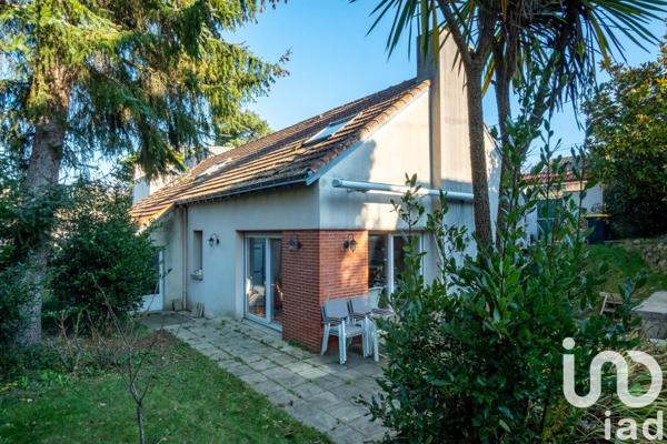 Maison 7 pièces de 154 m² à Orvault (44700)