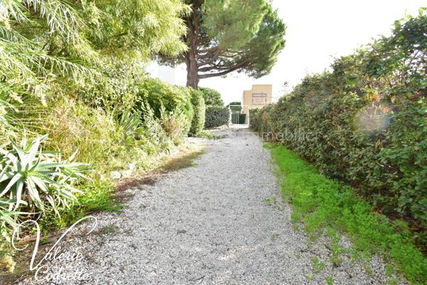 À vendre – Superbe T3 en rez-de-jardin avec grande terrasse à 200 m de la plage – Port Pothuau / Les Salins