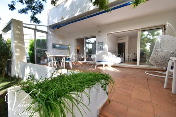 À vendre – Superbe T3 en rez-de-jardin avec grande terrasse à 200 m de la plage – Port Pothuau / Les Salins