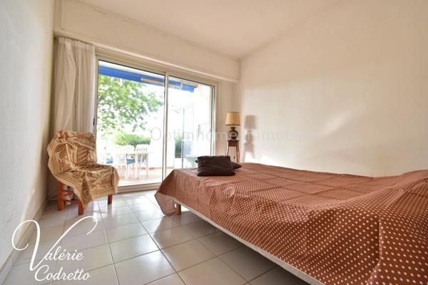 À vendre – Superbe T3 en rez-de-jardin avec grande terrasse à 200 m de la plage – Port Pothuau / Les Salins