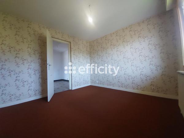 Appartement
         3 pièces
        - 85 m² Exclusivité 185 000 € *