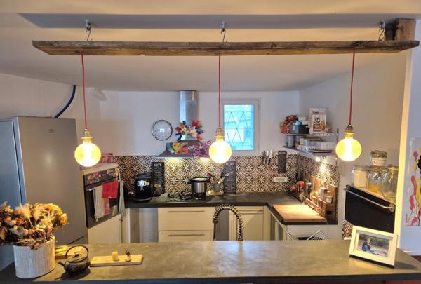 Maison familiale 8 pièces avec piscine hors-sol et double garage Alès (30100)