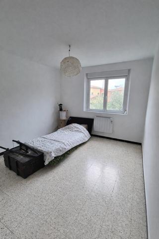 Maison familiale 8 pièces avec piscine hors-sol et double garage Alès (30100)