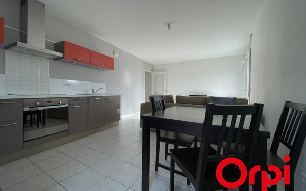 Appartement à vendre    2 pièces • 49,60 m2 Vénissieux